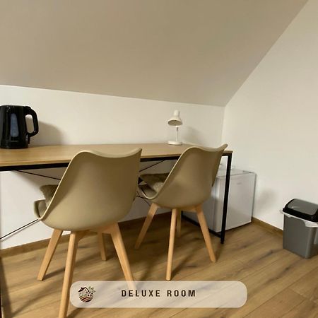 Apartmanovy Dom Visnove Buitenkant foto