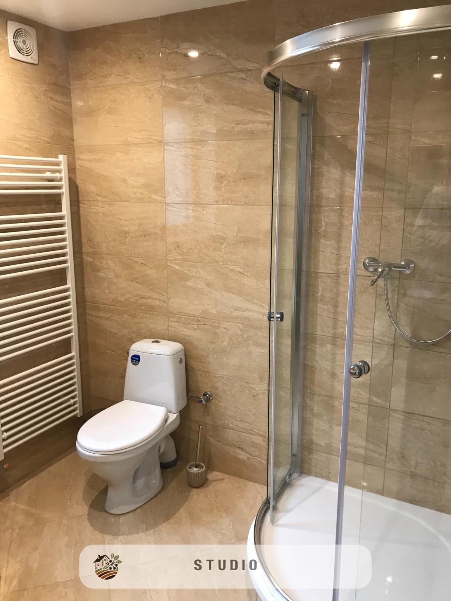 Apartmanovy Dom Visnove Buitenkant foto