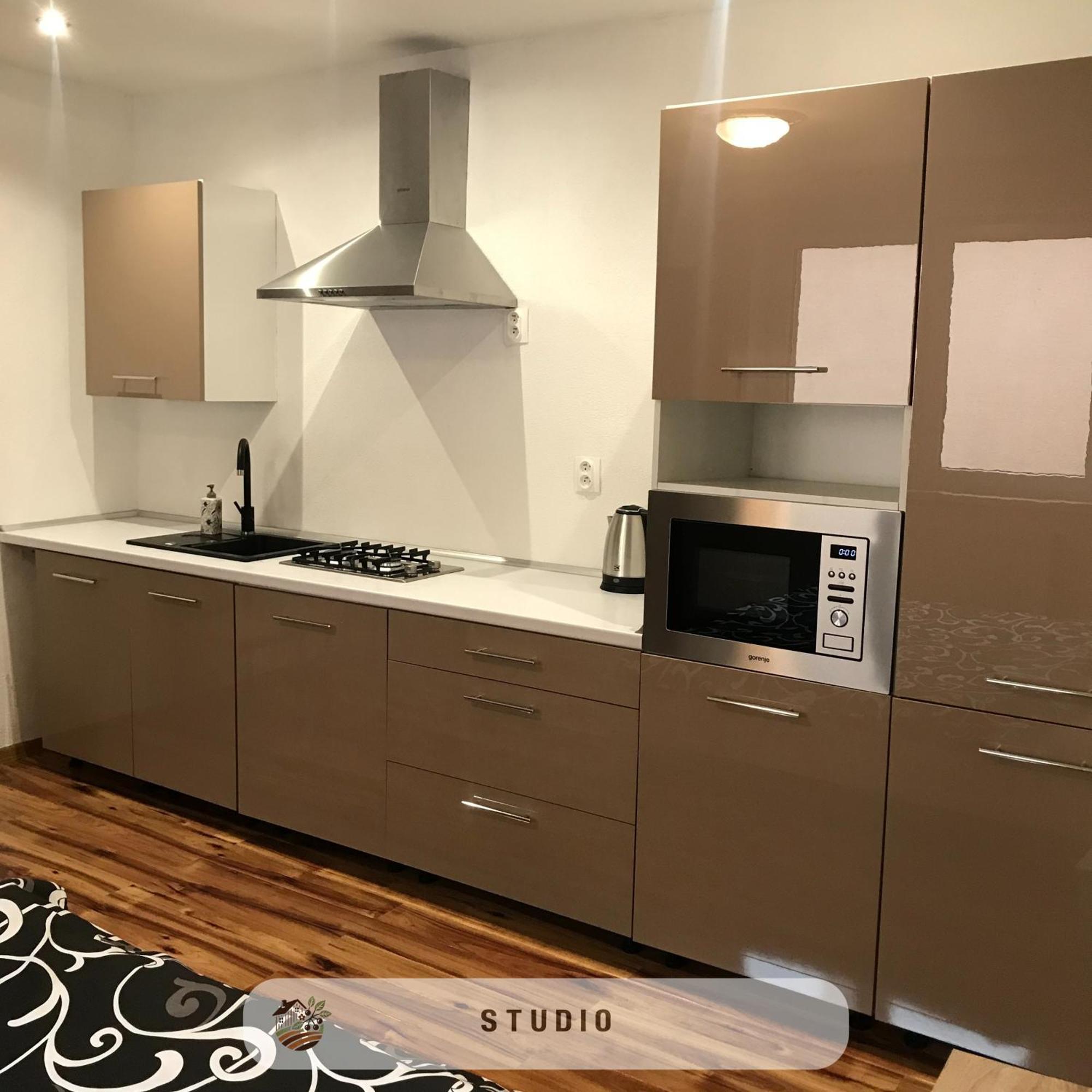 Apartmanovy Dom Visnove Buitenkant foto