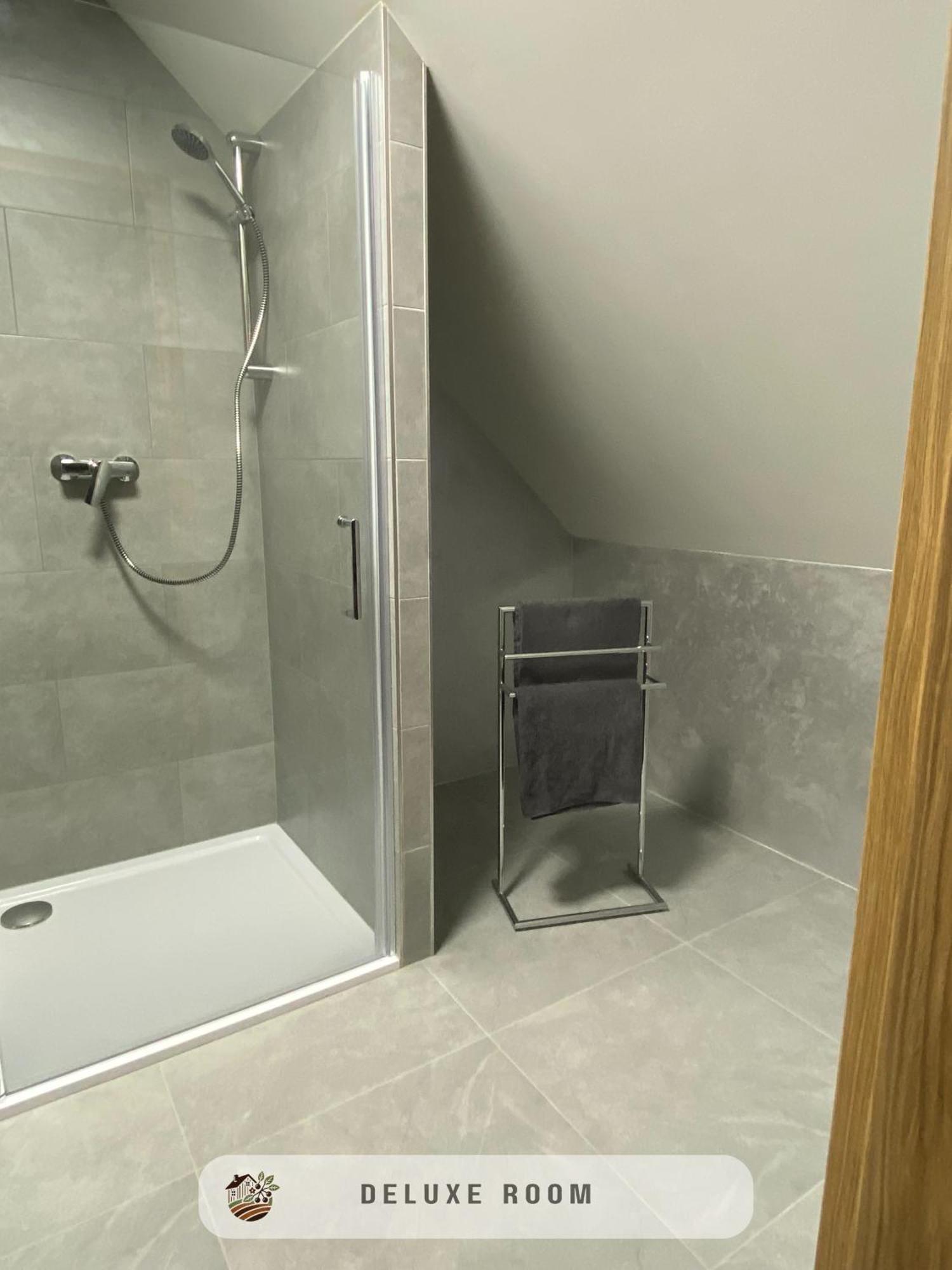 Apartmanovy Dom Visnove Buitenkant foto