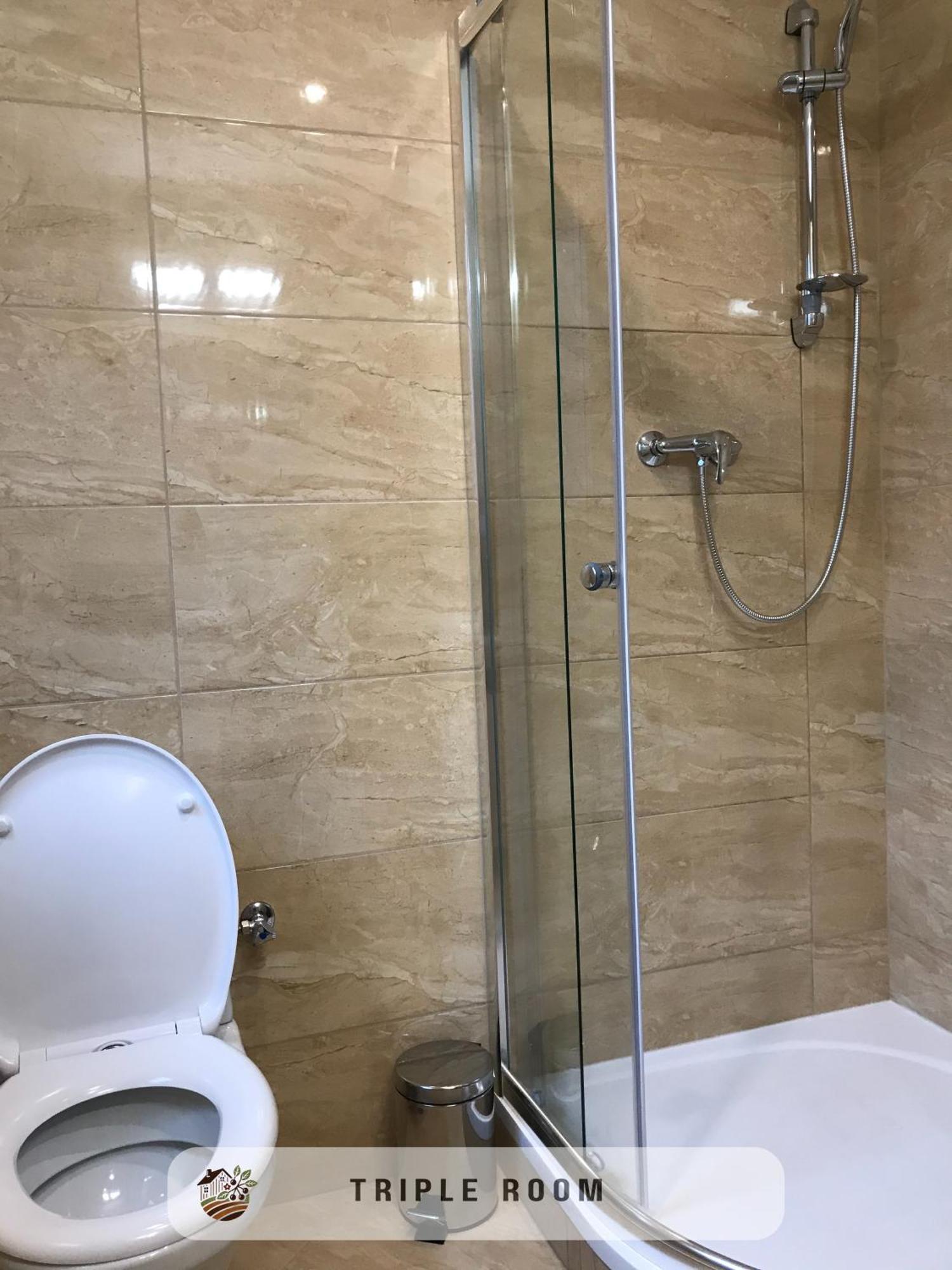Apartmanovy Dom Visnove Buitenkant foto
