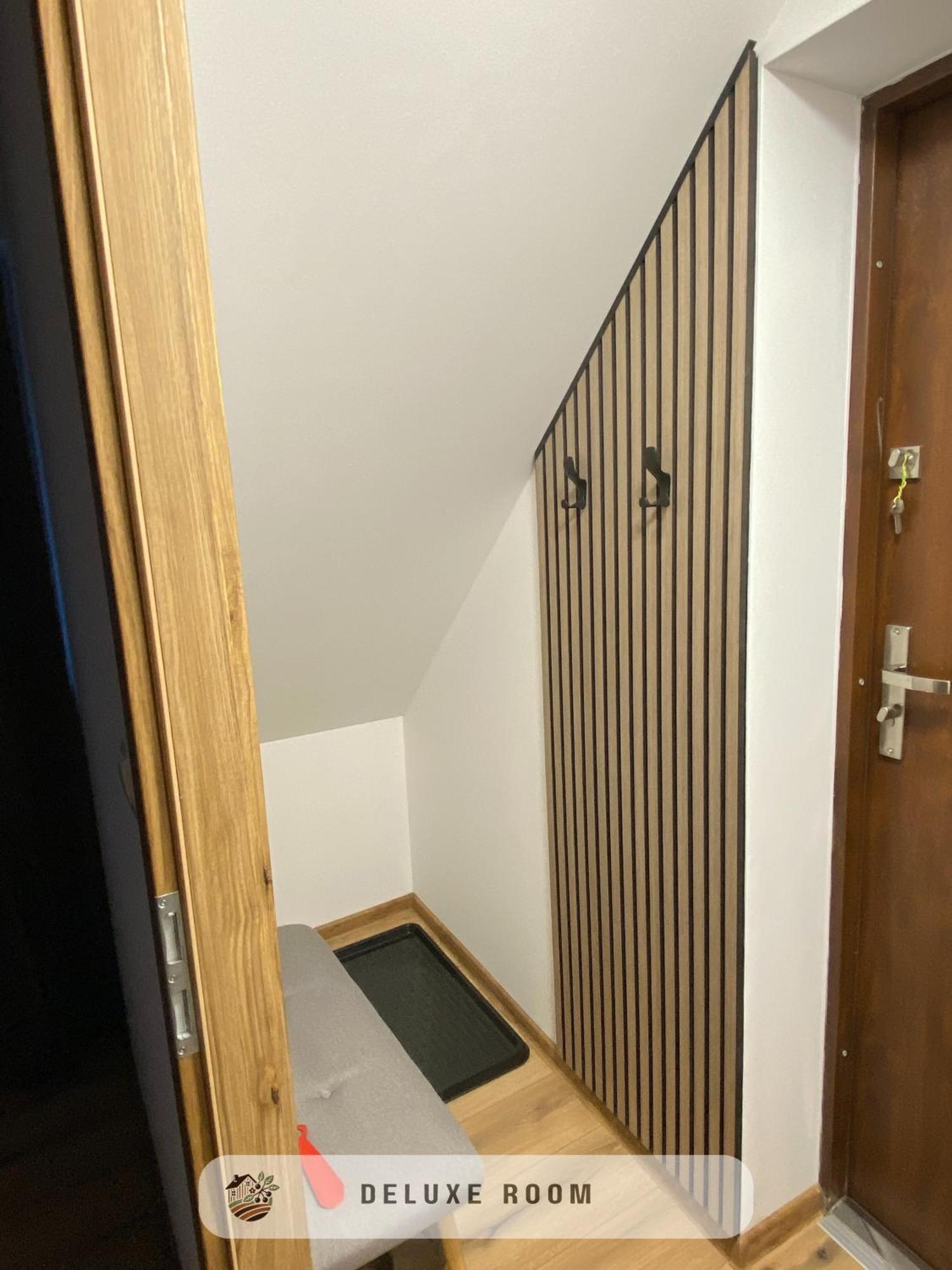 Apartmanovy Dom Visnove Buitenkant foto
