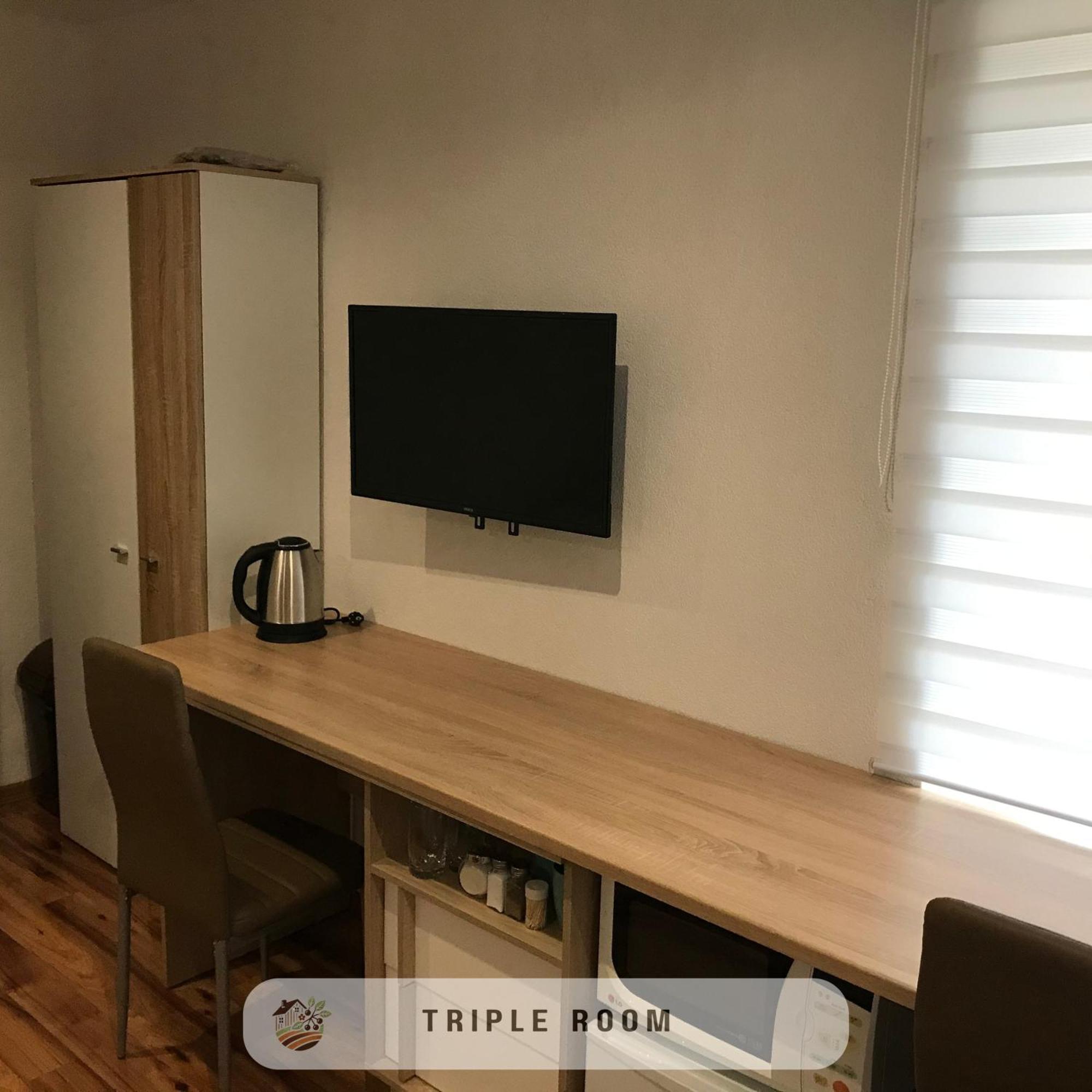 Apartmanovy Dom Visnove Buitenkant foto